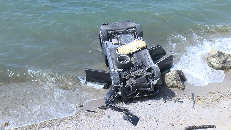 Haciz gelen otomobilini uçurumdan attı