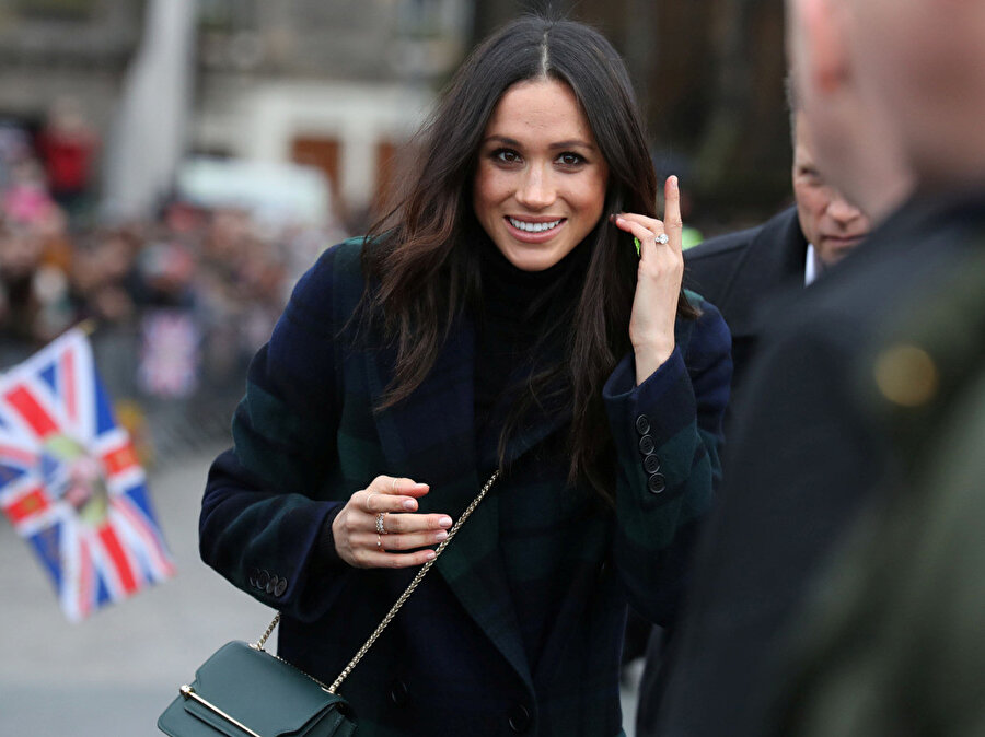 ​​İngiliz Kraliyet gelini Sussex Düşesi Meghan Markle, ABD vatandaşlığından vazgeçmek istemiyor. 