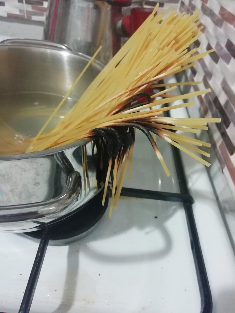 Bir gün su vermeyince çiçeğim:​