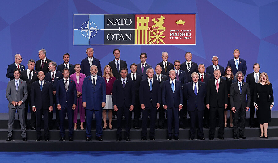 NATO Devlet ve Hükümet Başkanları Zirvesi  