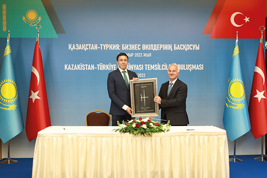 Kazakistan'a ihraç edilen insansız hava aracı (İHA) Anka, Türk Havacılık ve Uzay Sanayii AŞ (TUSAŞ) ile Kazakistan Engineering şirketi arasında imzalanan mutabakat zaptı ile Kazakistan’da ortak üretilecek.