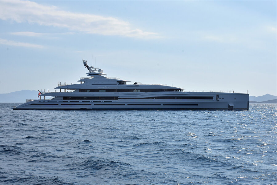 Mega yatlar Bodrum'a demir attı: Hepsi servet değerinde