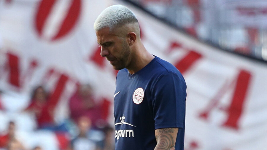 Menez sessiz sedasız Meksika'ya transfer oldu