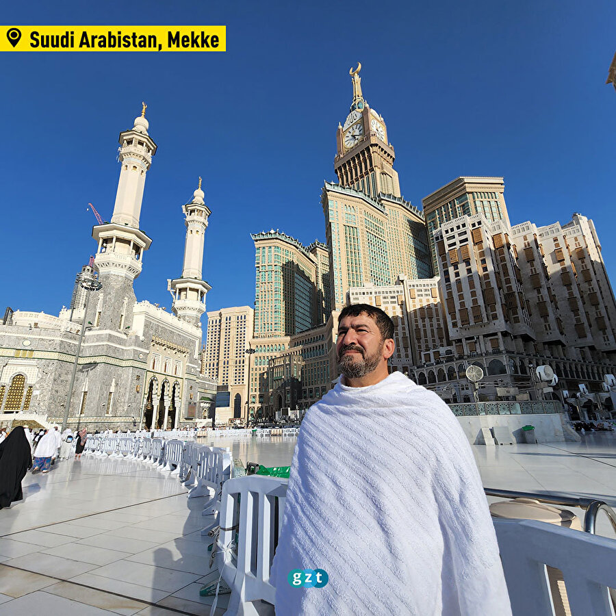 İngiltere’den kutsal topraklara yürüyen Adam Muhammed, Mekke'ye ulaştı