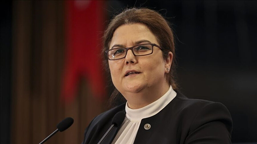Aile ve Sosyal Hizmetler Bakanı Derya Yanık