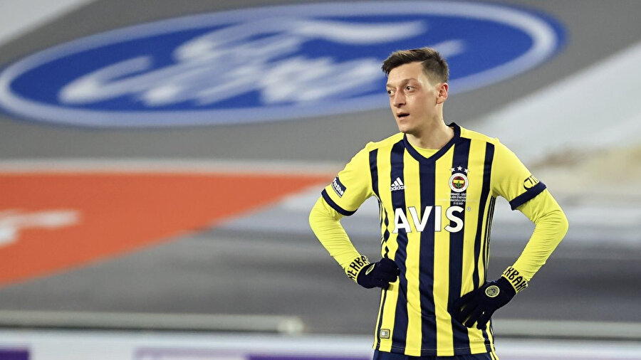 Mesut Özil, Başakşehir'e transfer oldu