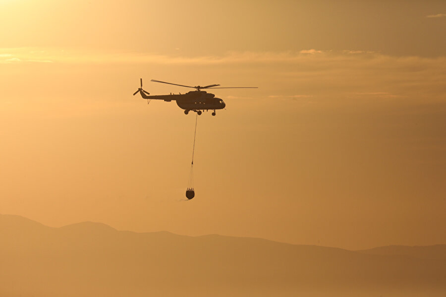 Çeşme'deki yangın kısmen kontrol altına alındı