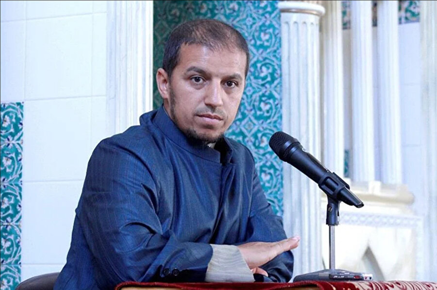 İnsan hakları savunucuları, mahkeme kararı olmadan imamın sınır dışı edilmesi kararını yasa dışı olarak değerlendirdi.