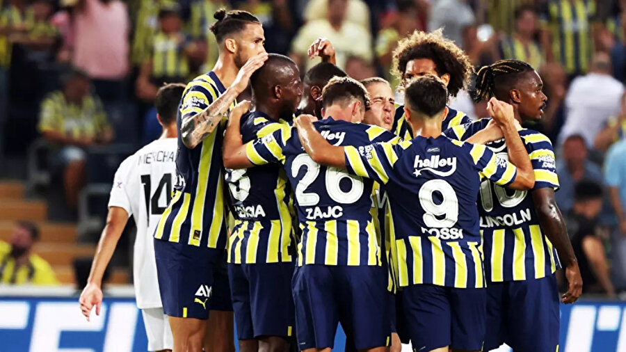 Fenerbahçe, Süper Lig'de ilk maçını Ümraniyespor'a karşı oynayacak