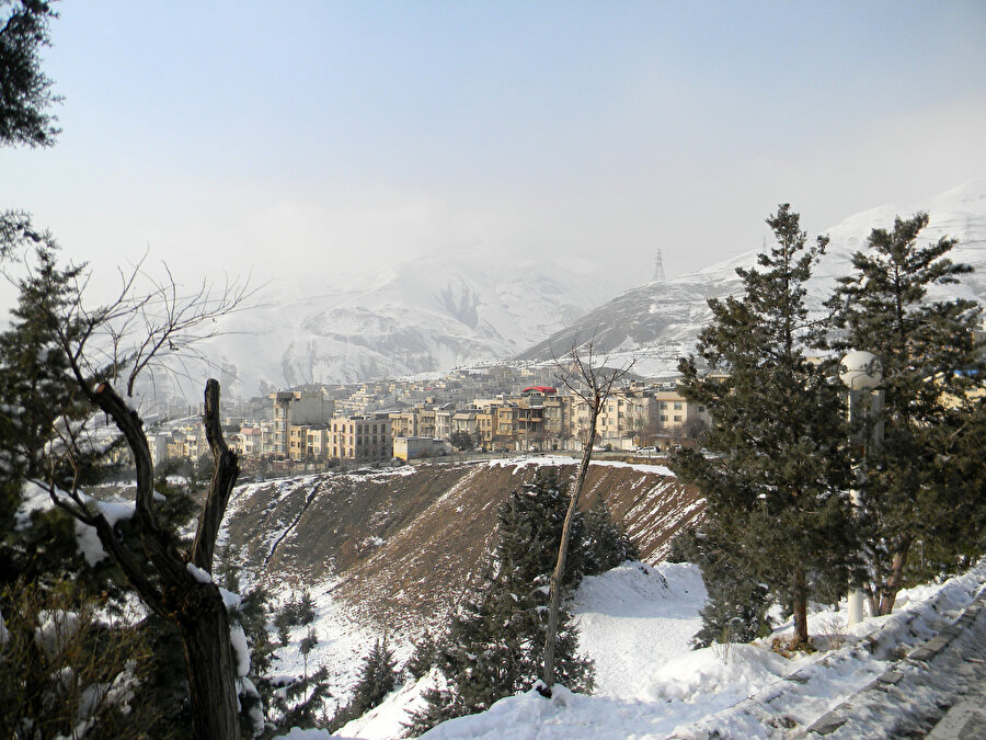 Bir evden diğerine taşınmak, verilmiş bir emeği de geride bırakmak demek