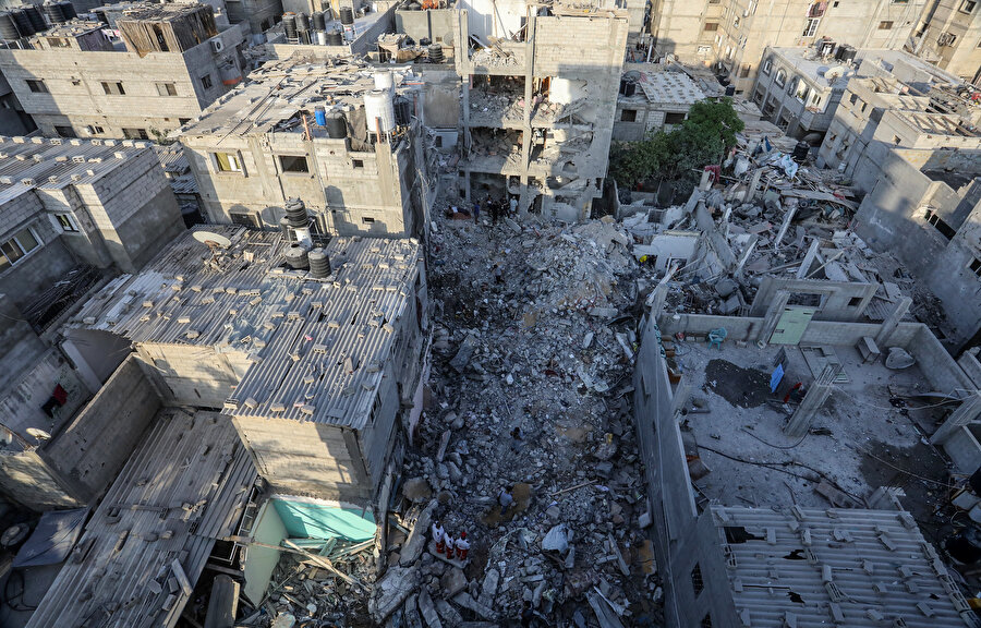 İsrail'in Gazze Şeridi'nin güneyindeki Refah'a saldırısının ardında bıraktığı yıkımdan bir görüntü, 7 Ağustos 2022.