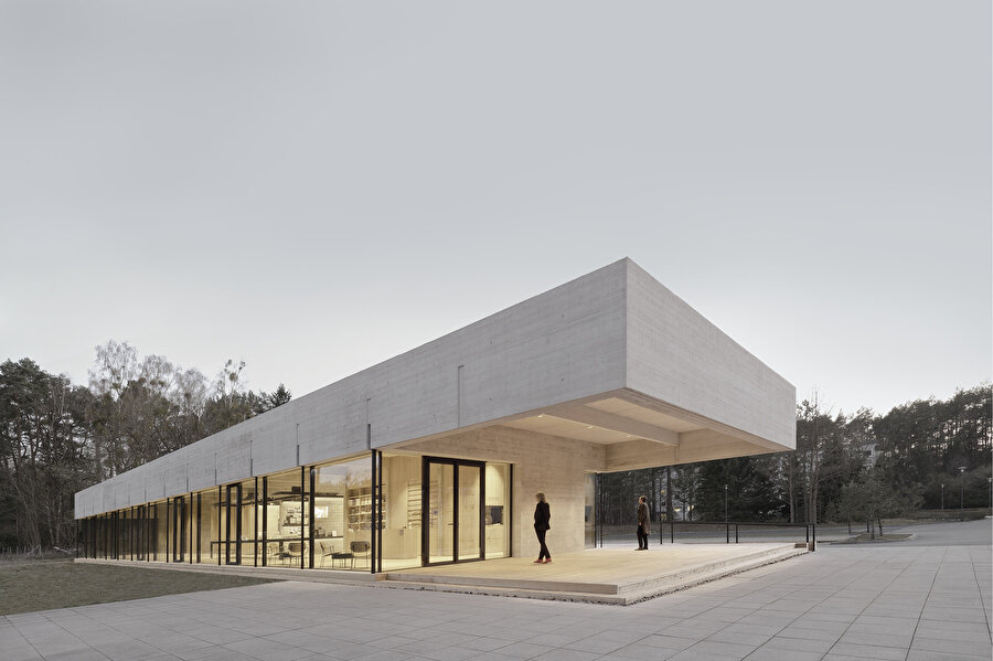 Pavyon tasarımı Bauhaus mimarisini günümüze taşıyor.