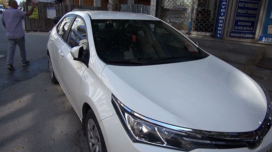 Sahte ilanla otomobilini satışa çıkardılar