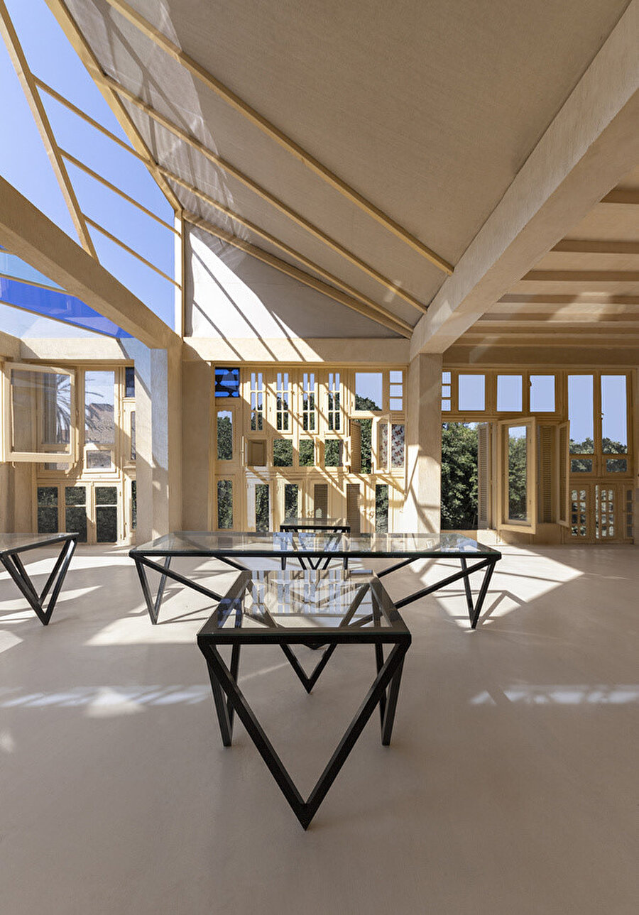 Cam çatının perdeli, kapalı hali.