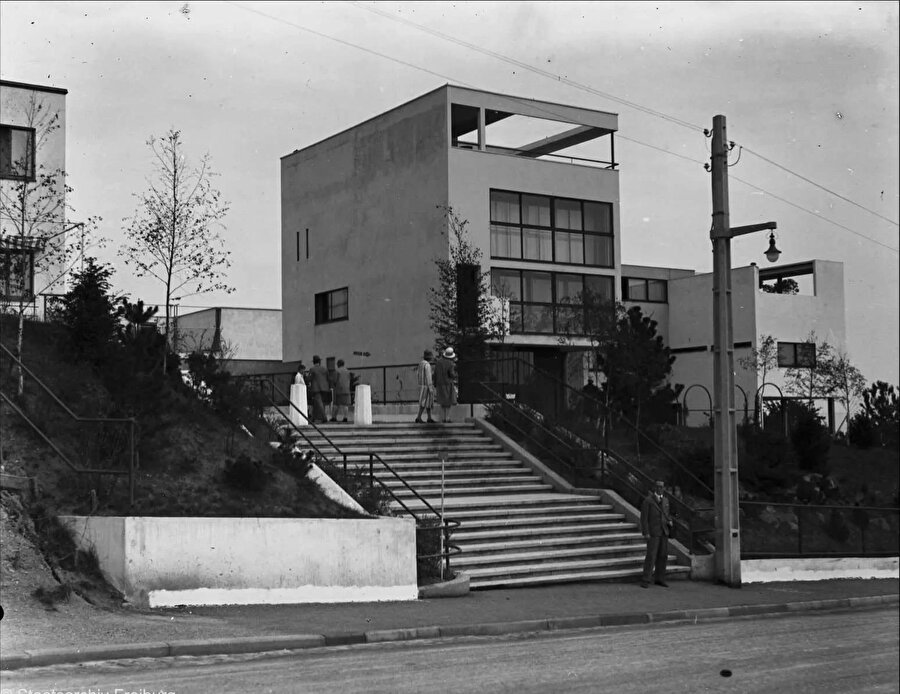 13 numaralı konut, Le Corbusier ve Pierre Jeanneret.