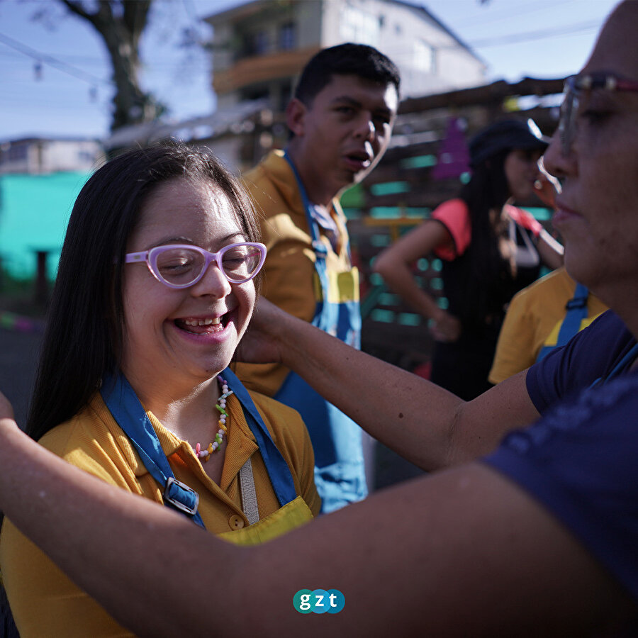 Haftaya dünyanın en güzel gülüşüyle başlayalım 💗