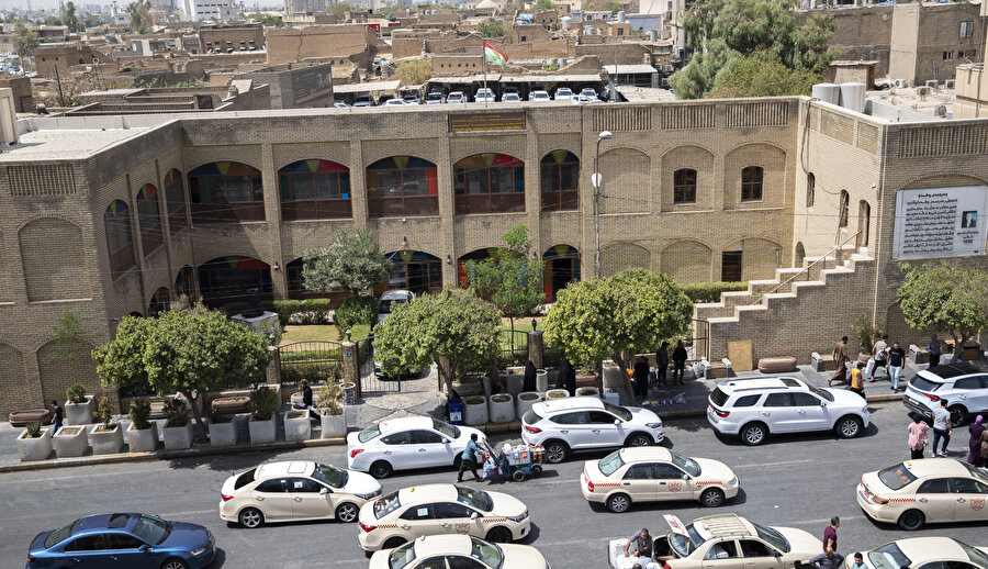 1926 yılında Erbil'de açılan ve 77 yıl eğitim kurumu olarak hizmet veren antik kentteki ilk okul, son 10 yıldır müze olarak ziyaretçilerini ağırlıyor.