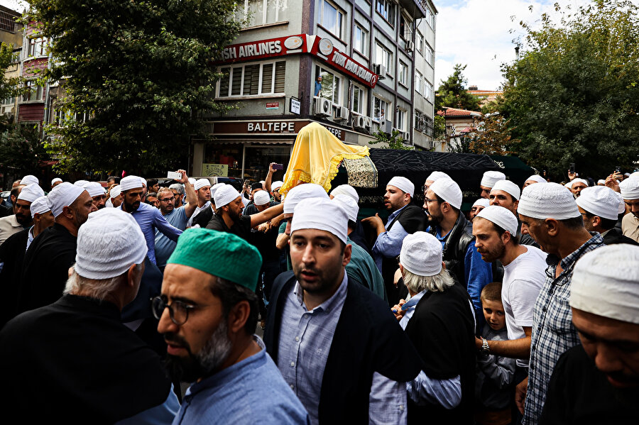 Mutasavvıf Ömer Tuğrul İnançer'e veda