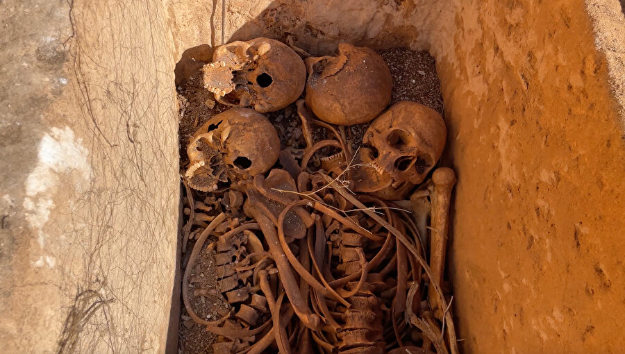 Adıyaman'daki kazılarda 1800 yıllık insan iskeletleri bulundu