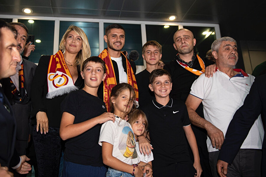 Galatasaray 5 Futbolcu Birden Transfer Etti Icardi Galatasaray Da