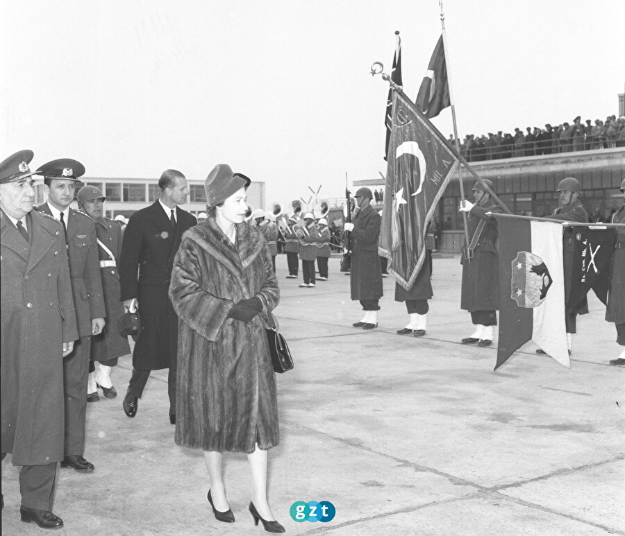 Kraliçe 2. Elizabeth'in Türkiye ziyaretinden kareler