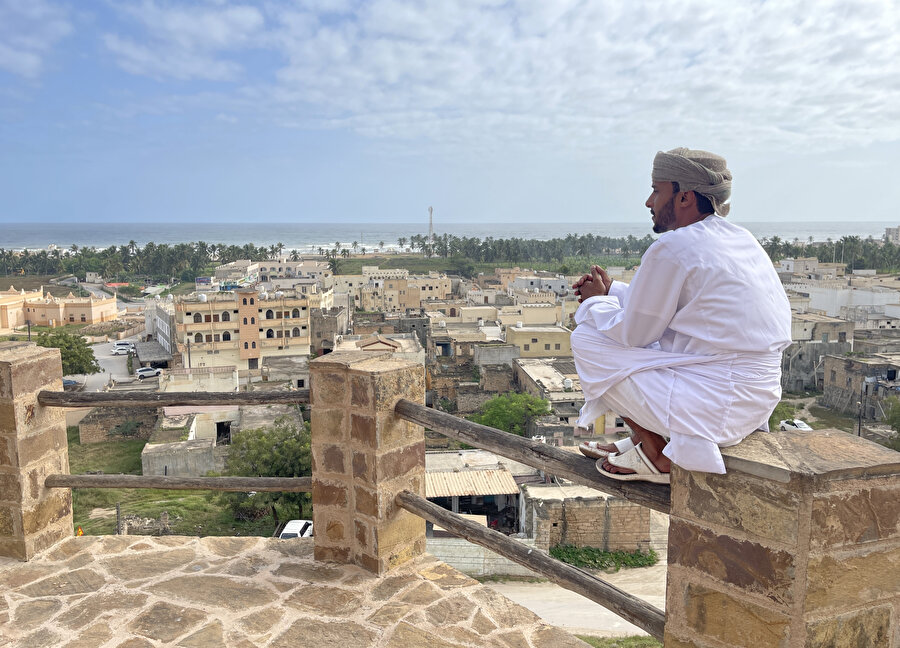 El-Asker Kulesi'nden görünen Zufar kenti manzarası.