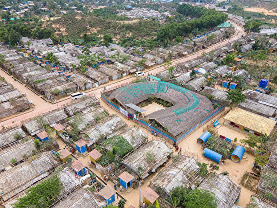 Rohingya Mülteci Müdahalesinde Kamusal Alanlar, Teknaf, Bangladeş, by Rizvi Hassan, Khwaja Fatmi, Saad Ben Mostafa.