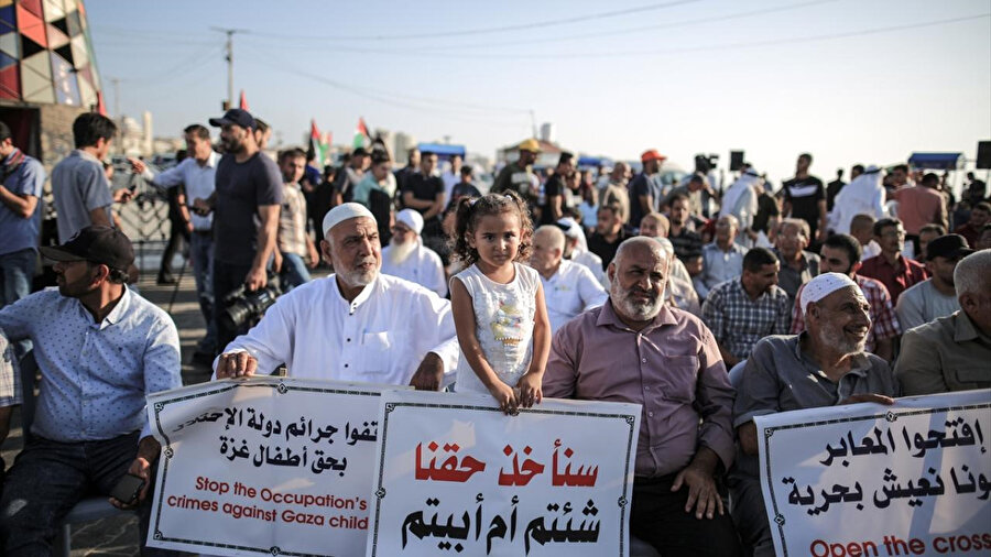 Gazze halkı, ablukanın devam etmesi nedeniyle ekonomik ve insani açıdan zor şartlar altında yaşıyor.