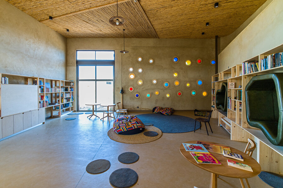 Green School anaokulu sınıfı.