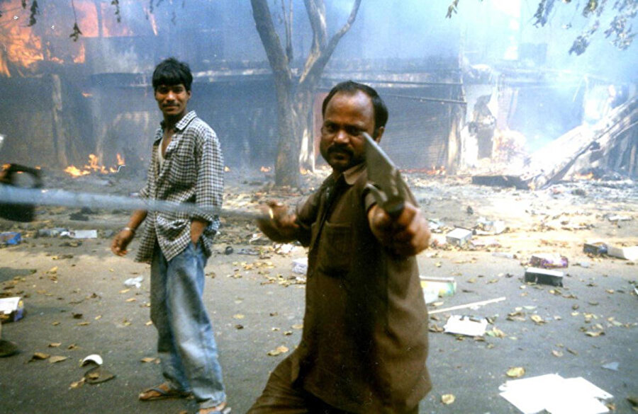 Gücerât’ta yaşanan şiddet olaylarında binlerce Müslüman, Hindutvaların hedefi oldu.