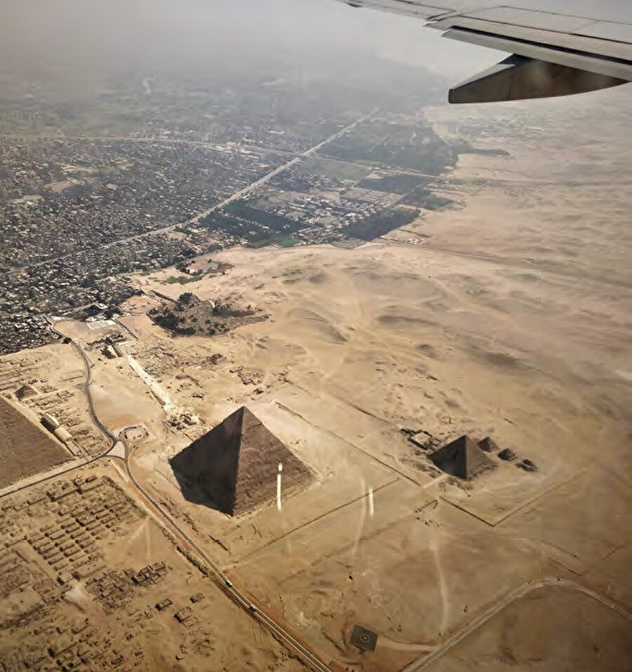 Mısır piramitleri.