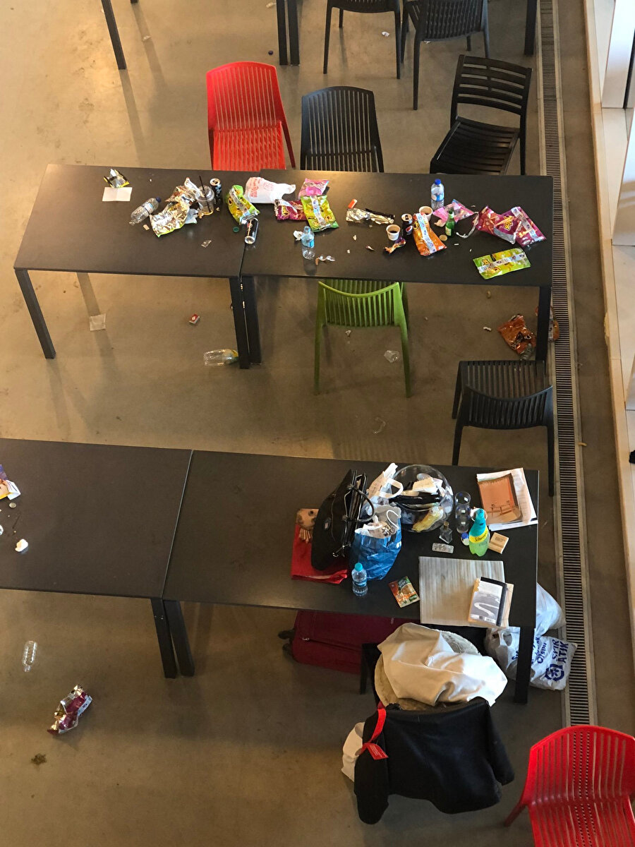 Mağaradan yeni çıkan öğrenciler