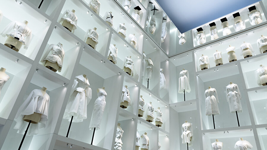 Dior Flagship Store.