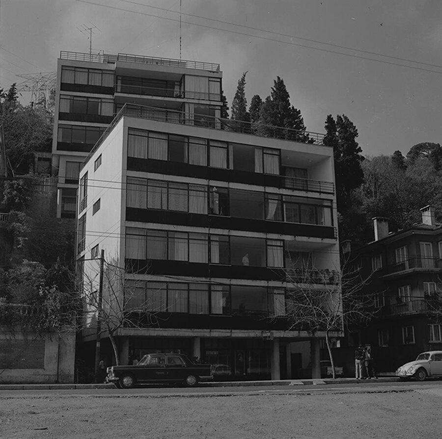 Natuk Birkan Apartmanları’nın yakından görünümü, Fotoğraf: Gültekin Çizgen, Kaynak: Salt Araştırma.