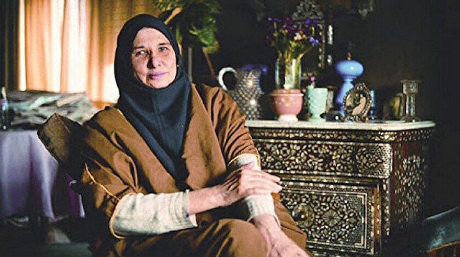 Senarist ve yazar Ayşe Şasa.