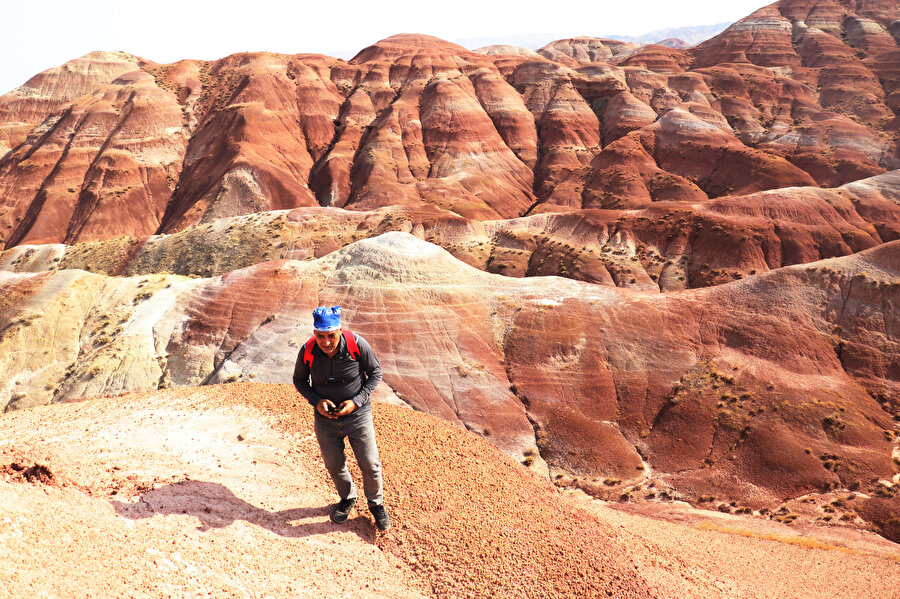 Iğdır'daki Gökkuşağı Tepeleri'ne akın ettiler