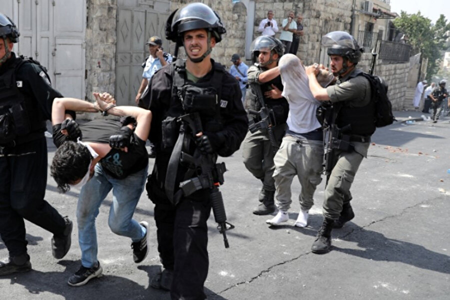 Filistinlilere yönelik yerleşimci şiddeti 2006'dan bu yana zirveye ulaştı, tutuklama ve idari gözaltı sayısı sırasıyla 2017 ve 2008'den bu yana en yüksek seviyede.