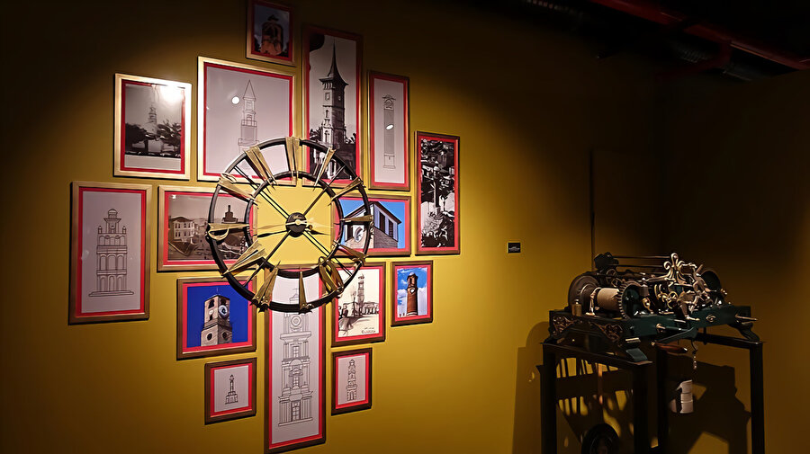 "Her Şeyin Bir Saati Var" sergisi zamanın kıymetini bilenleri bekliyor.