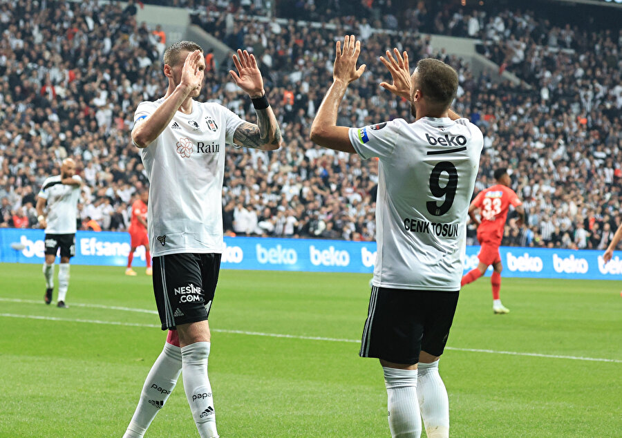 Wout Weghorst ve Cenk Tosun