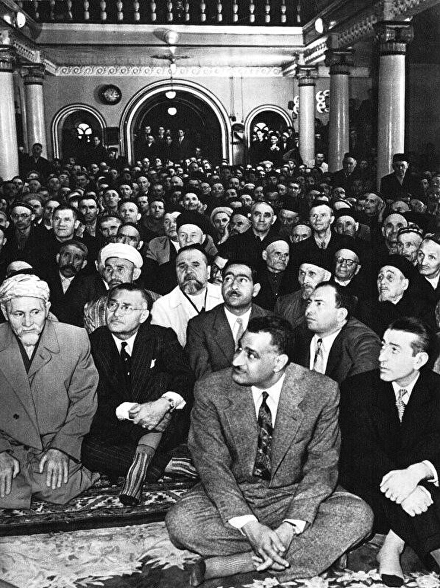 Cemal Abdülnasır Moskova Merkez Camii’nde (1957)