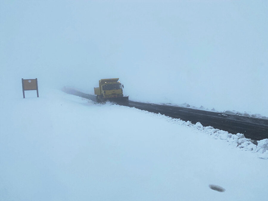 Muş’ta mevsimin ilk karı etkili oldu: Mücadele başladı