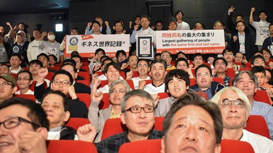 Tokyo'da bir araya gelen 'Tanaka Hirokazu' isimli 178 kişi