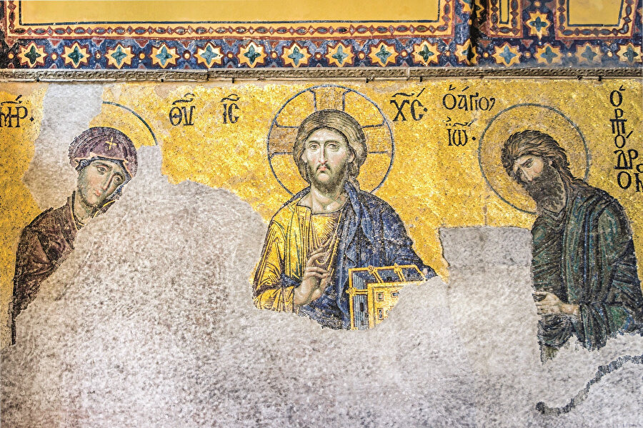 24. Bizans Kongresi’nin 2021’de İstanbul’da yapılması planlanmıştı. Recep Tayyip Erdoğan’ın Ayasofya’yı ânî bir kararla yeniden aslî hüviyetine yani câmiye çevirmesi büyünün bozulmasına neden oldu. Bunun üzerine İstanbul’da yapılacak kongre iptal edilerek İtalya’ya alındı.