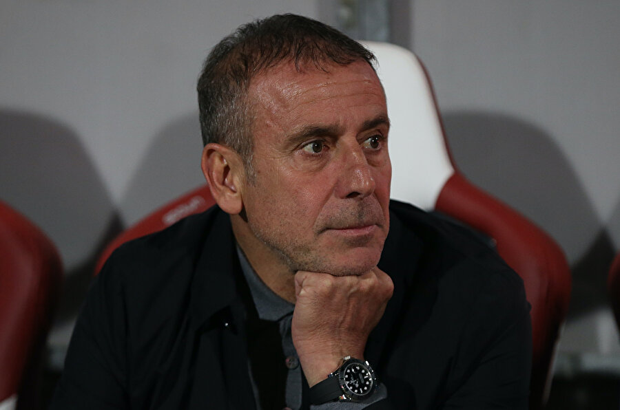 Trabzonspor Teknik Direktörü Abdullah Avcı