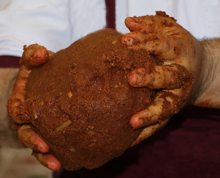 Çiğ köftede 'salmonella' ve 'bağırsak kökenli bakteri' tehlikesi