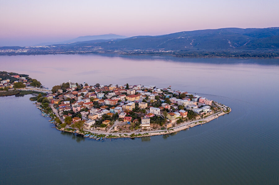 Gölyazı.