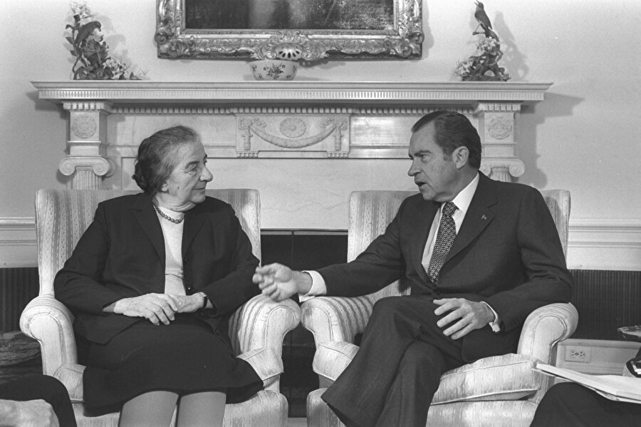 Nixon'ın İsrail'e garanti ettiği “Birleşik Arap komşuları üzerinde teknolojik ve askerî üstünlük” akti, bugüne kadar ipi göğüsleyen başkanların her biri tarafından taçlandırıldı.