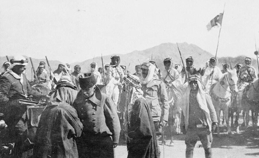 13 Ocak 1919'da, Fahreddin Paşa, 2 yıl 7 ay boyunca savunduğu Medine-i Münevvere'yi, Şerif Hüseyin'in oğlu Emir Abdullah'a teslim etmek durumunda kaldı. 