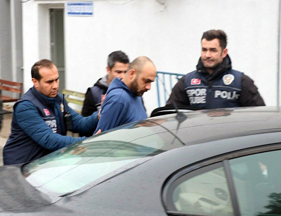 Altay kalecisi Ozan Evrim'e saldıran şahıs