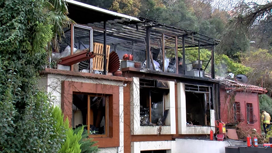 Beykoz'da yangın: Duman Boğaz'da bir çok noktada görüldü